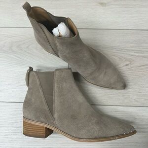 Marc Fisher Yale Pointed Toe Chelsea Boot